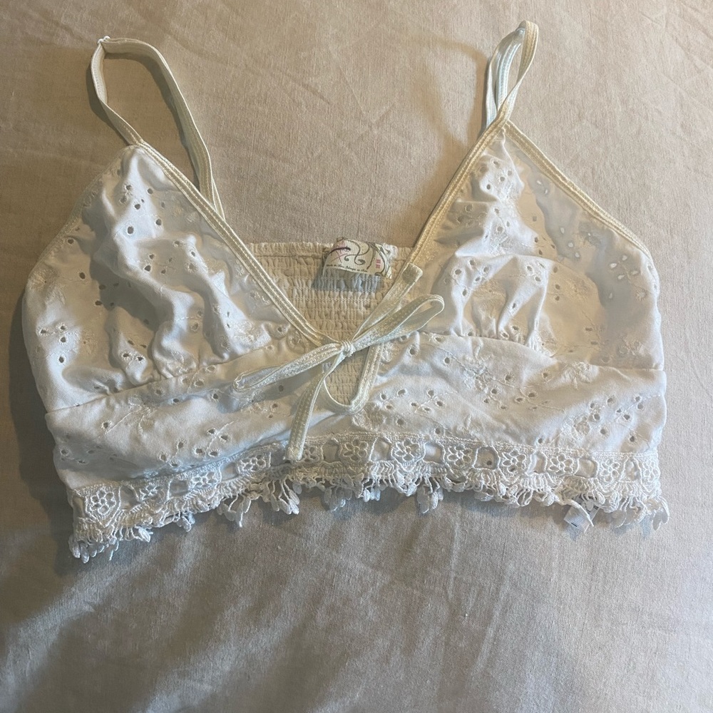 Free People size medium white lace bralette